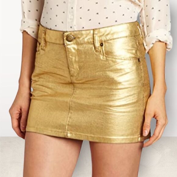 BCBGeneration Dresses & Skirts - BCBG “ Joey” Gold Foil Mini Skirt‎